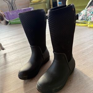 Bogs Women's Black Winter Boots